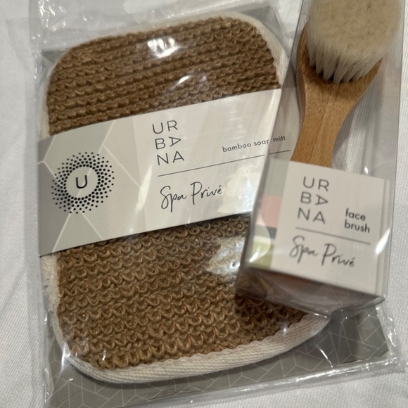 Soap Sleeve and Face Brush - Picture 2 of 6